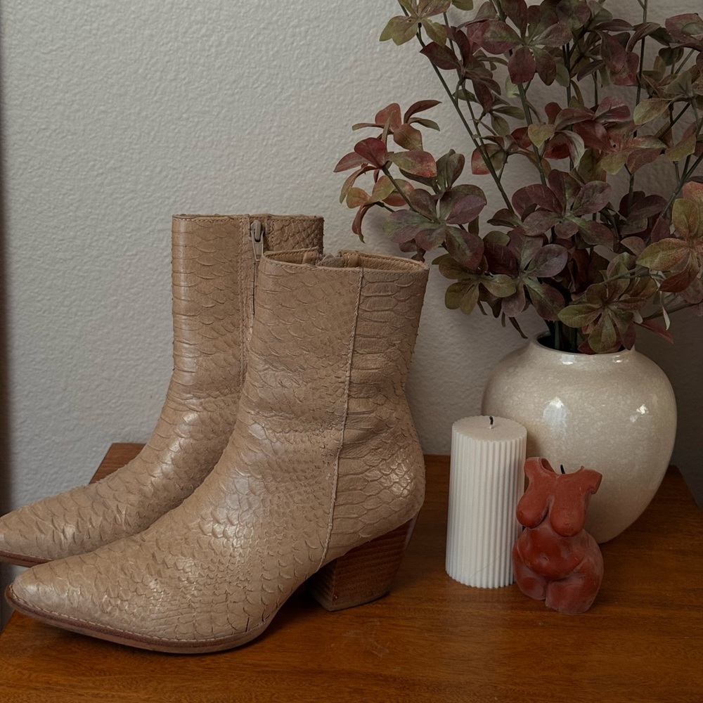 6.5 Matisse Caty Ankle Boot
